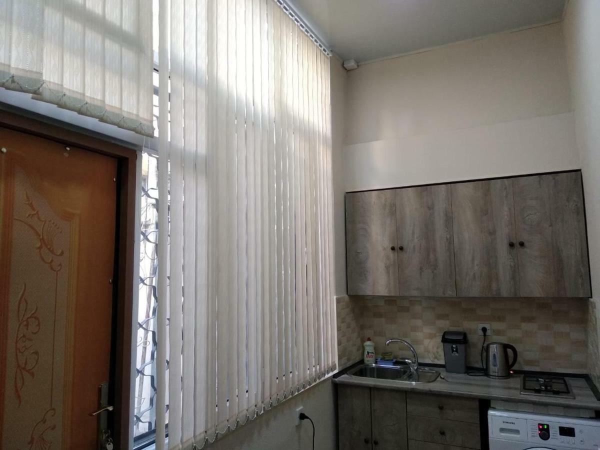 Apartment On The Delara Aliyeva Street บากู ภายนอก รูปภาพ